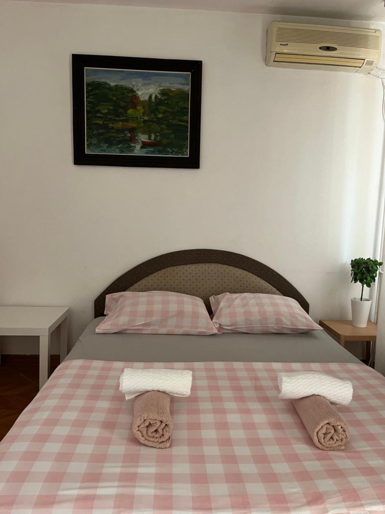 Istanbul Apartment 2 เบลเกรด ภายนอก รูปภาพ